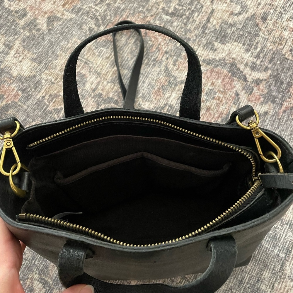 Madewell Crossbody Tote - Black Leather - Picture 6 of 11